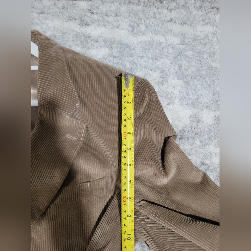 Men's Tan Corduroy Blazer - Picture 12 of 12